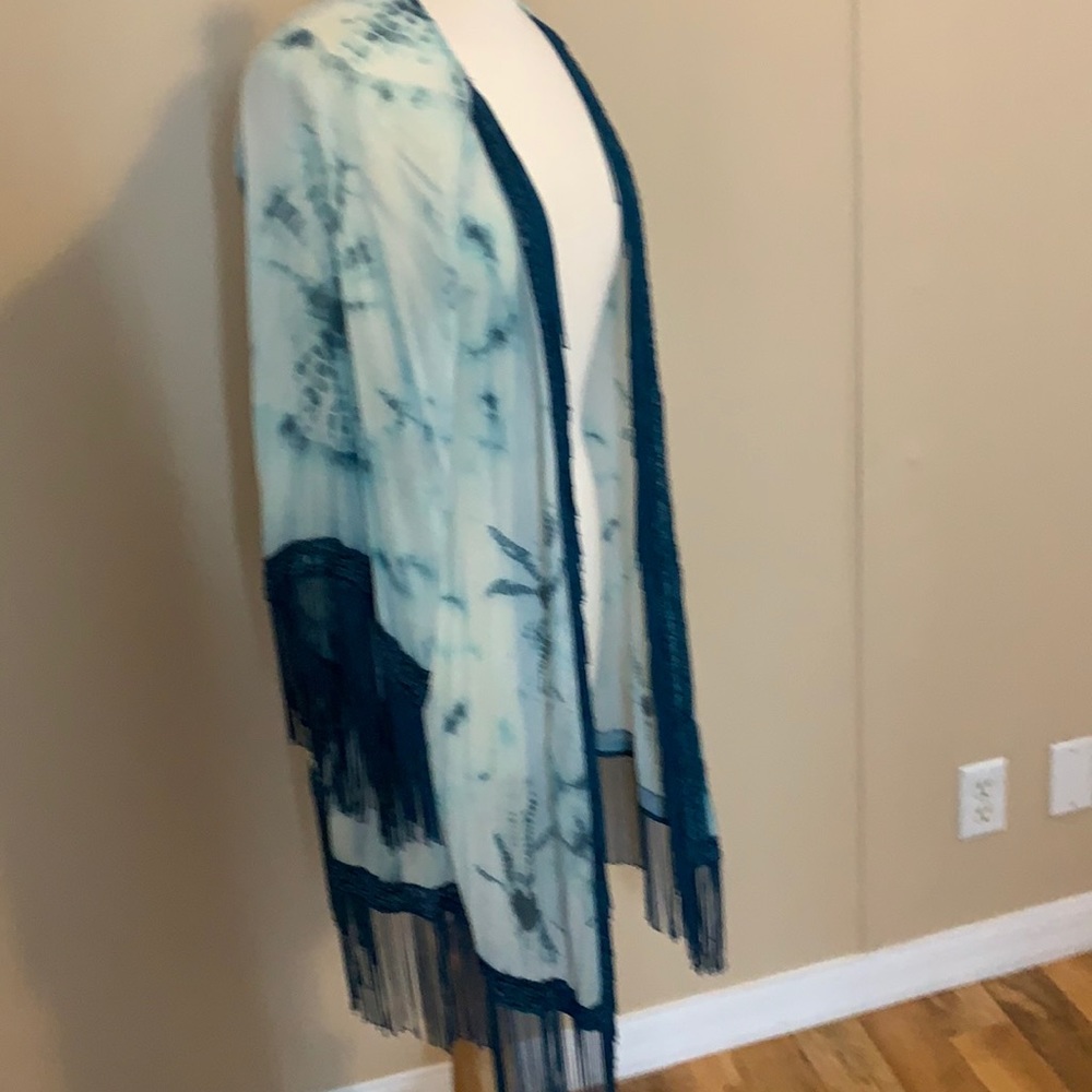Tye Dye kimono.